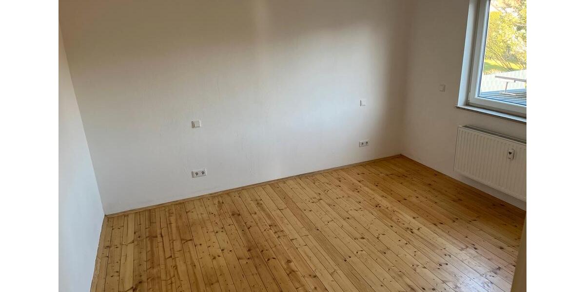 Etagenwohnung Niestetal - 5 Zimmer, 94 m&sup2;, 955&euro; | Angebot:24980066