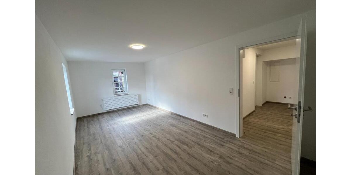 Erdgeschoßwohnung Kirchhain - 3 Zimmer, 75 m&sup2;, 1.043&euro; | Angebot:25932489