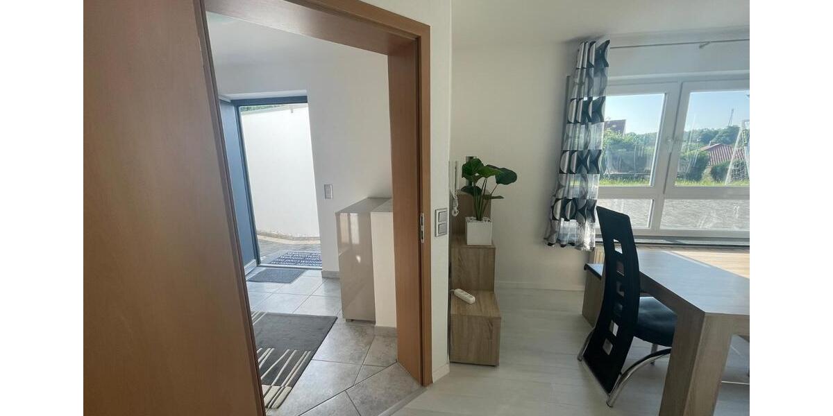 Sonnige möblierte Wohnung mit Terrasse in ruhiger Lage Kusterding 2 zimmer