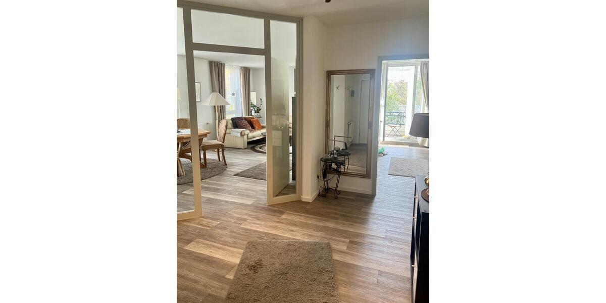 Etagenwohnung Rastede - 2 Zimmer, 74 m&sup2;, 880&euro; | Angebot:25415066