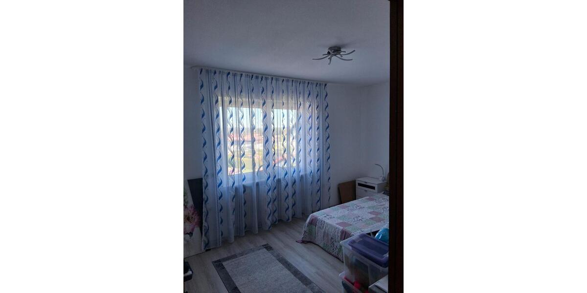 Etagenwohnung Burglauer - 3 Zimmer, 93 m&sup2;, 820&euro; | Angebot:26383210