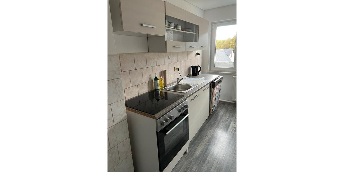 Hochparterre Arzberg - 2 Zimmer, 80 m&sup2;, 22&euro; | Angebot:26638649