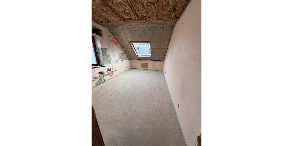 Dachgeschoßwohnung Willingshausen - 4 Zimmer, 105 m&sup2;, 950&euro; | Angebot:24469277