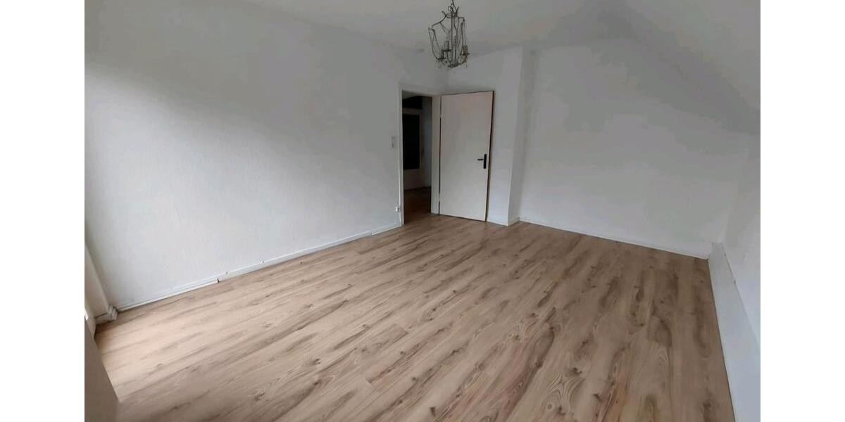 Dachgeschoßwohnung Freren - 2.5 Zimmer, 75 m&sup2;, 670&euro; | Angebot:26163513