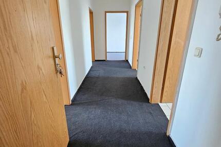 Wohnung Demmin - 3 Zimmer, 70 m&sup2;, 420&euro; | Angebot:26592765