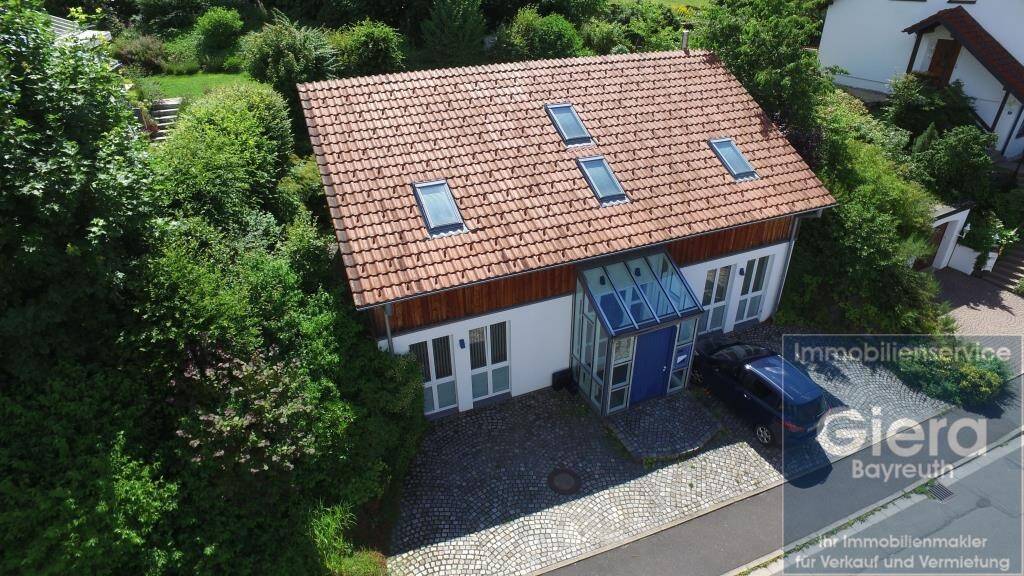 Gewerbeobjekt Warmensteinach - 5 Zimmer, 135 m&sup2;, 945&euro; | Angebot:24024973