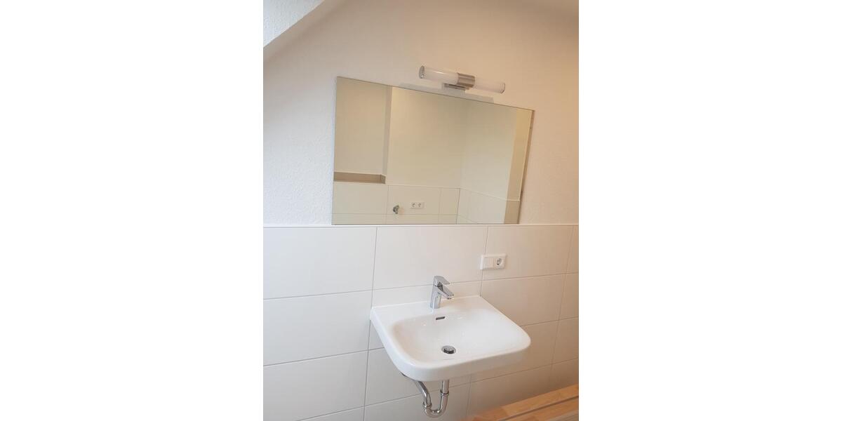 Dachgeschoßwohnung Bredstedt - 3 Zimmer, 94 m&sup2;, 830&euro; | Angebot:26429245