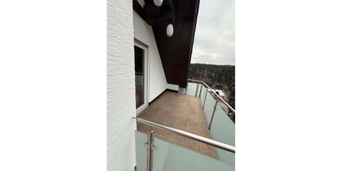 Dachgeschoßwohnung Unterreichenbach - 3 Zimmer, 90 m&sup2;, 1.050&euro; | Angebot:24625495