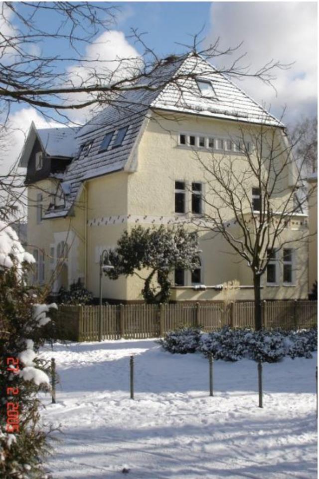 Lichtdurchflutete DG-Wohnung mit Einbauküche