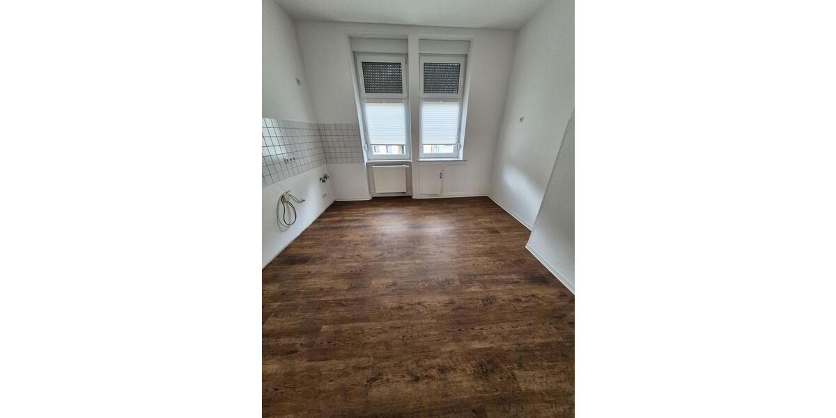 Etagenwohnung Saarbrücken St. Arnual - 2 Zimmer, 64 m&sup2;, 600&euro; | Angebot:25971127