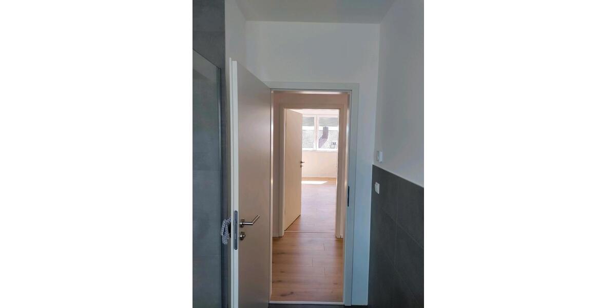 Dachgeschoßwohnung Dettelbach - 2.5 Zimmer, 83 m&sup2;, 950&euro; | Angebot:25516228