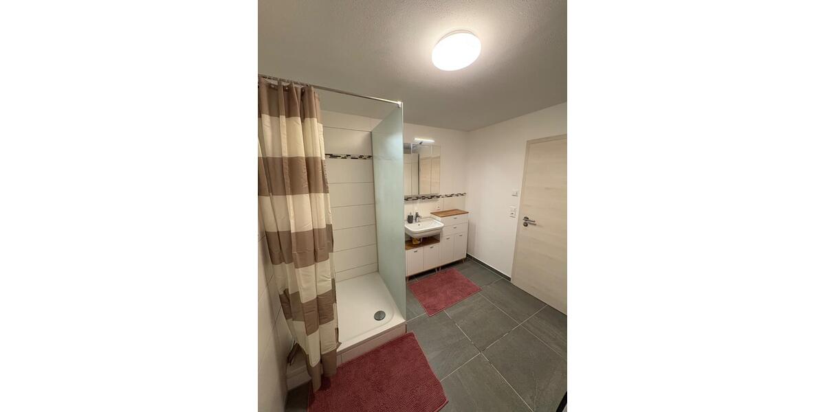 Wohnen auf Zeit Oettingen in Bayern - 2 Zimmer, 77 m&sup2;, 95&euro; | Angebot:26625552