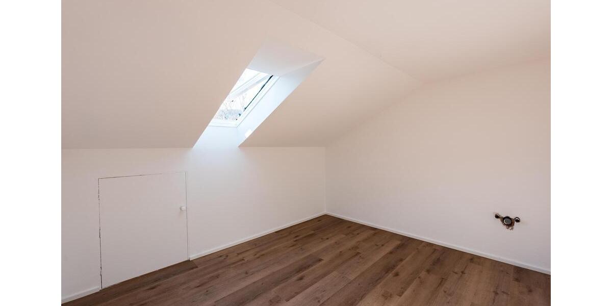 Dachgeschoßwohnung Nesselwang - 3 Zimmer, 96 m&sup2;, 1.010&euro; | Angebot:25614554