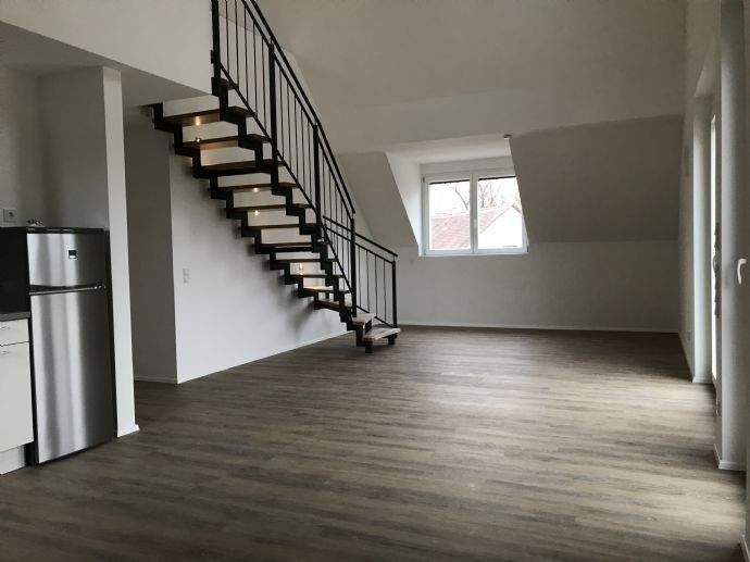 Großzügige 4-Zi-Whg. mit Einbauküche 4 zimmer