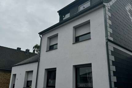 Wohnung Geilenkirchen / Tripsrath Tripsrath - 4 Zimmer, 110 m&sup2;, 1.250&euro; | Angebot:27014548