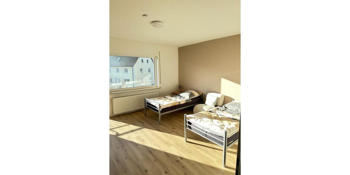 Wohnen auf Zeit Röttenbach - 1 Zimmer, 25 m&sup2;, 20&euro; | Angebot:23633069