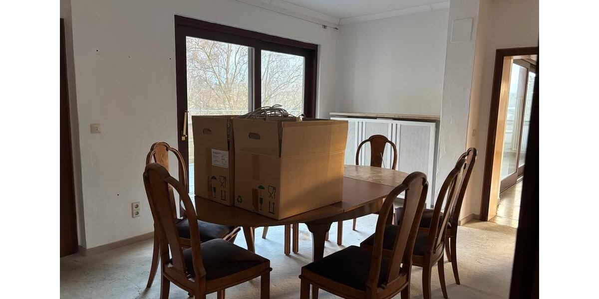 Einfamilienhaus Marktredwitz - 10 Zimmer, 281 m&sup2;, 1.500&euro; | Angebot:25873678