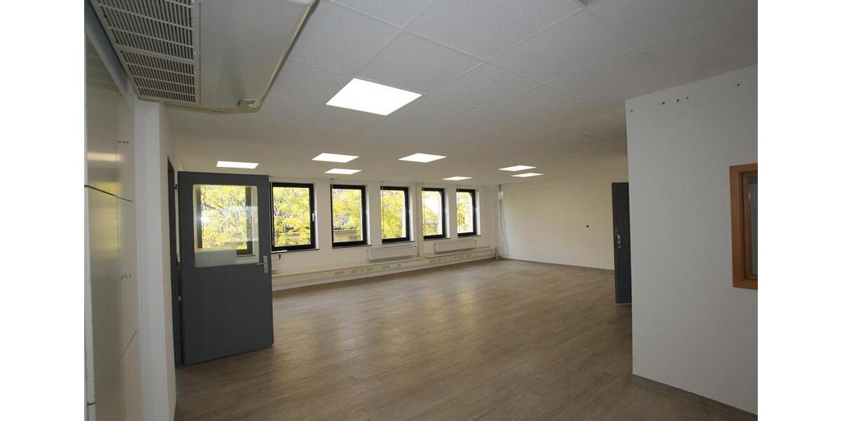 Gewerbeobjekt Kassel - 1.600&euro; | Angebot:25841443