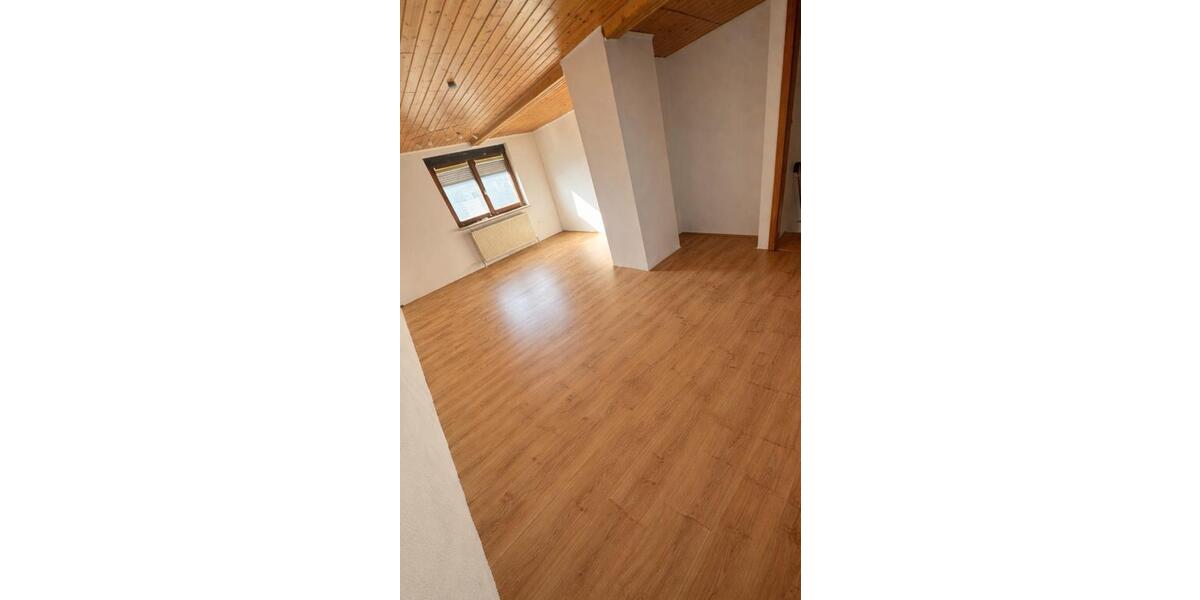 Doppelhaushälfte Bamberg Am Bruderwald - 3 Zimmer, 100 m&sup2;, 1.400&euro; | Angebot:26043430