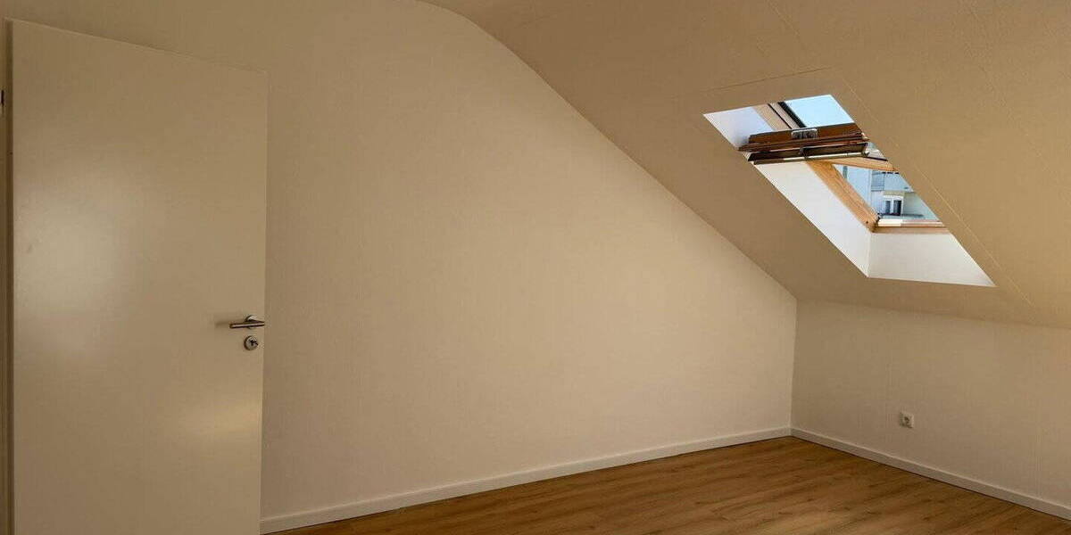 Etagenwohnung Maintal Bischofsheim - 3 Zimmer, 83 m&sup2;, 1.065&euro; | Angebot:26740642