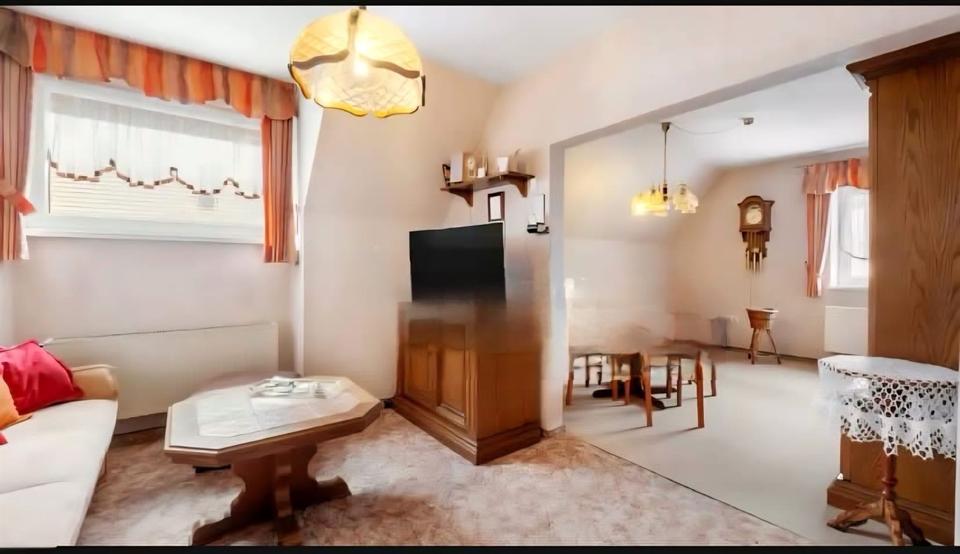 Dachgeschoßwohnung Dillingen an der Donau - 3.5 Zimmer, 65 m&sup2;, 840&euro; | Angebot:26611701