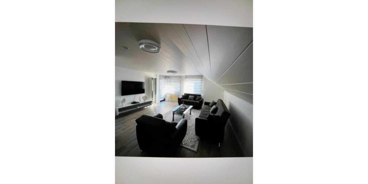 Dachgeschoßwohnung Unterschneidheim - 3 Zimmer, 90 m&sup2;, 890&euro; | Angebot:24704744