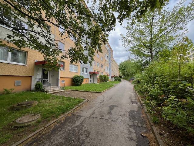 Etagenwohnung Zwickau Neuplanitz - 4 Zimmer, 85 m&sup2;, 550&euro; | Angebot:26788205
