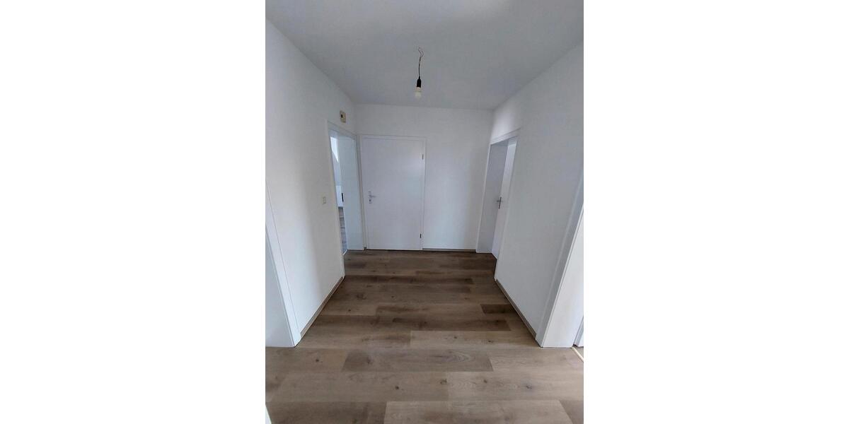 Etagenwohnung Kirchhain - 3 Zimmer, 80 m&sup2;, 920&euro; | Angebot:25375045