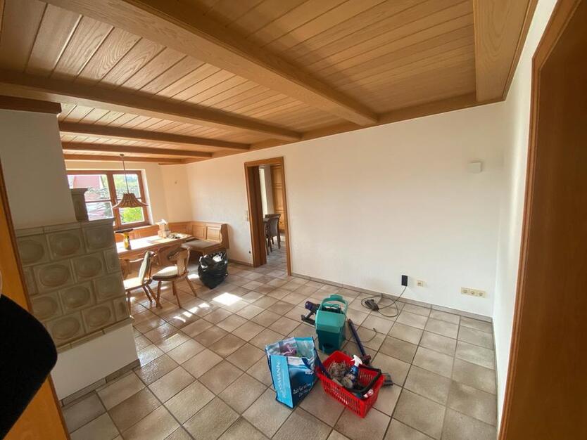 137m2 Wohnung in NabburgPerschen zu vermieten KM=1020+ 20.9 BTer