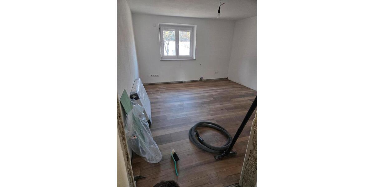 Erdgeschoßwohnung Lachen - 4 Zimmer, 70 m&sup2;, 850&euro; | Angebot:25395611