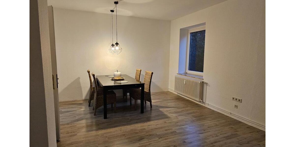 Erdgeschoßwohnung Bahrdorf - 4 Zimmer, 81 m&sup2;, 495&euro; | Angebot:25763821