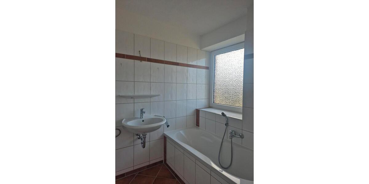 Etagenwohnung Cuxhaven - 4 Zimmer, 81 m&sup2;, 850&euro; | Angebot:25966597