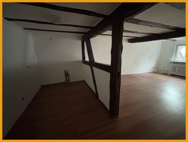 Dachgeschoßwohnung Alsfeld - 3 Zimmer, 82 m&sup2;, 640&euro; | Angebot:23818105