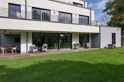 Haus zum Mieten in Saarbrücken 3.800 € 460 m²