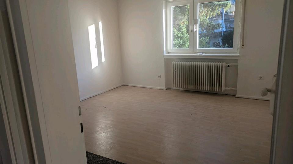 Neu renovierte WG Wohnung 4 zimmer