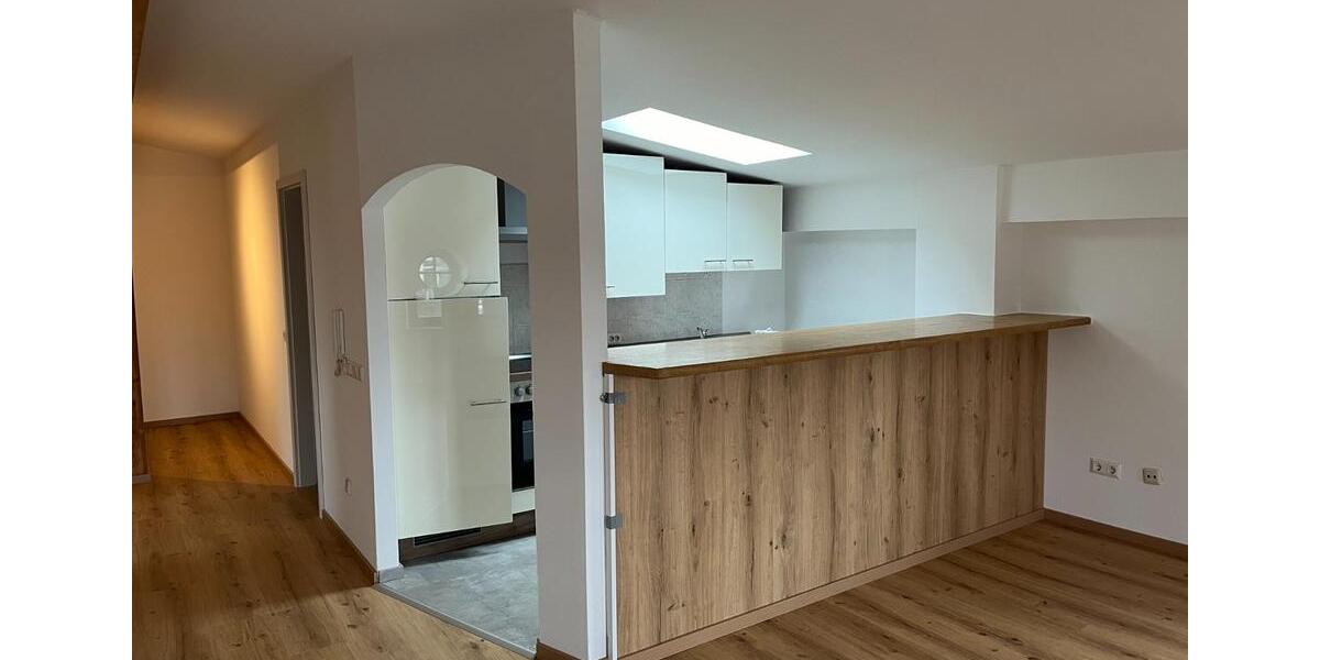 Dachgeschoßwohnung Eggenfelden - 2 Zimmer, 68 m&sup2;, 627&euro; | Angebot:25308057