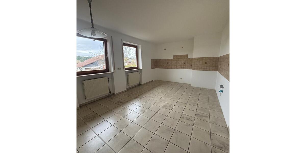 Etagenwohnung Wittibreut - 4 Zimmer, 127 m&sup2;, 710&euro; | Angebot:26004640