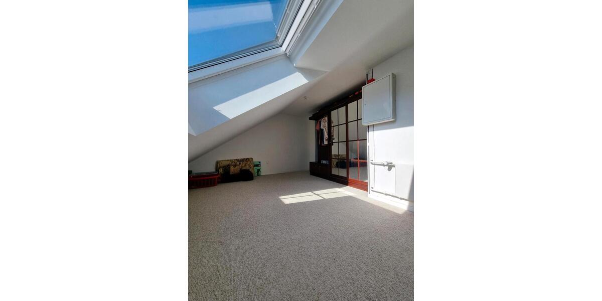 Wohnen auf Zeit Ludwigsburg Oßweil - 10 Zimmer, 300 m&sup2;, 850&euro; | Angebot:25237548