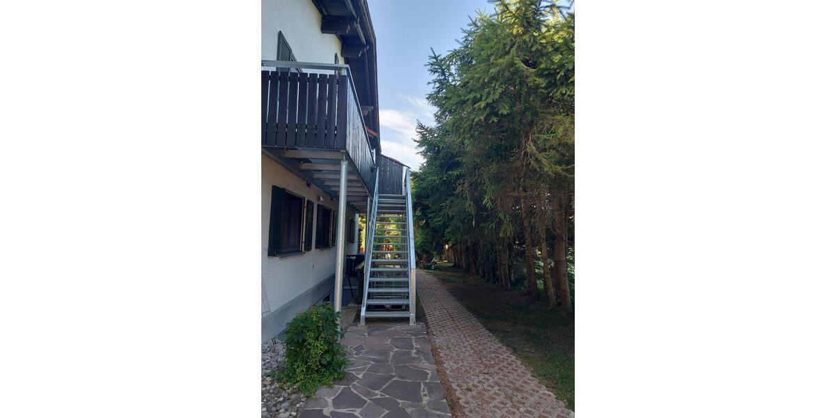 Sehr schöne 5 Zimmer-Wohnung in traumhafter Lage 5 zimmer