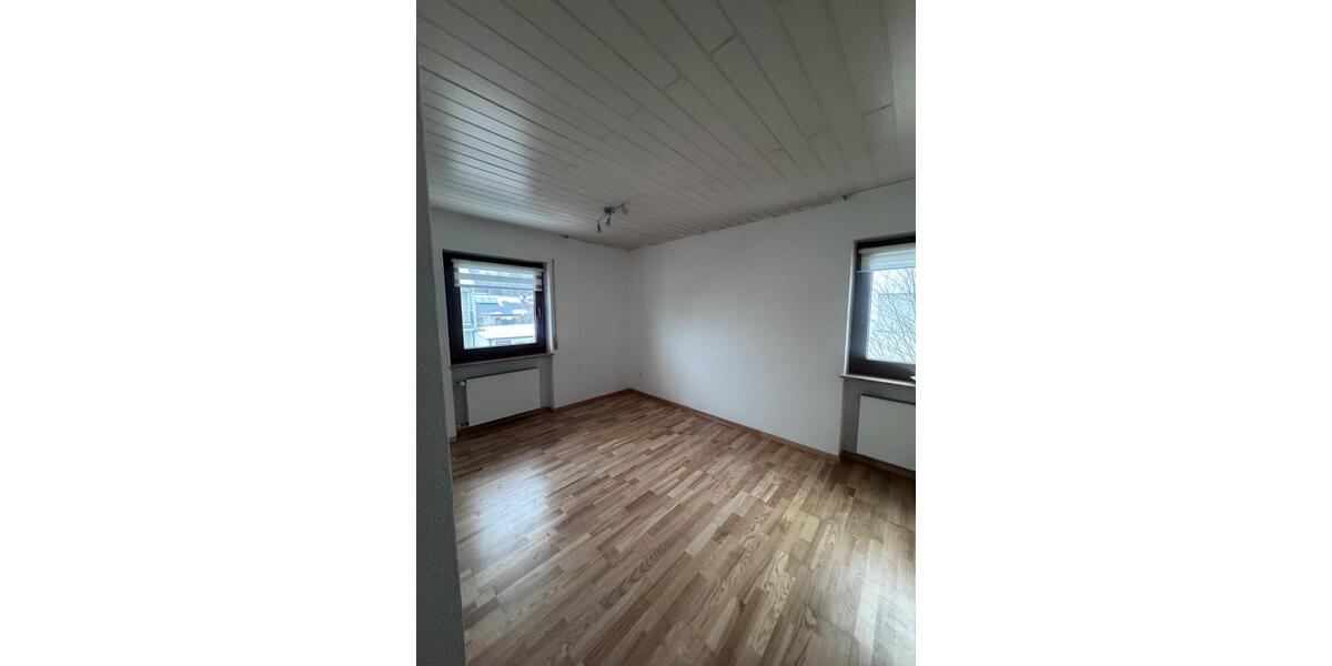 Wohnen auf Zeit Erlangen Alterlangen - 4 Zimmer, 220 m&sup2;, 545&euro; | Angebot:24834566