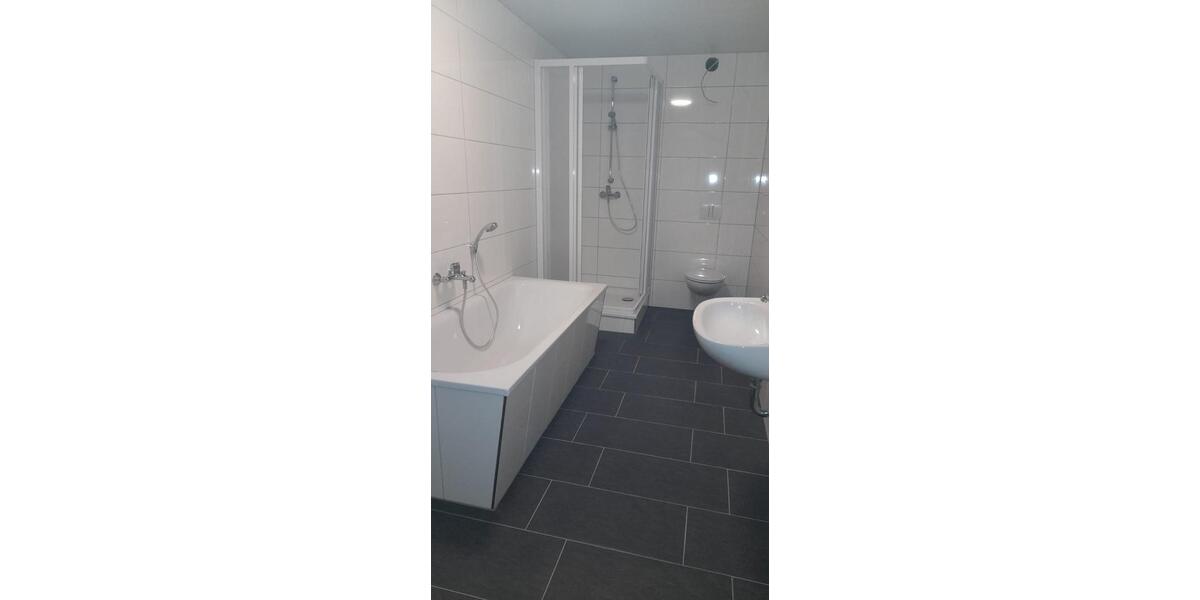 Erdgeschoßwohnung Egeln - 3 Zimmer, 120 m&sup2;, 400&euro; | Angebot:24864782