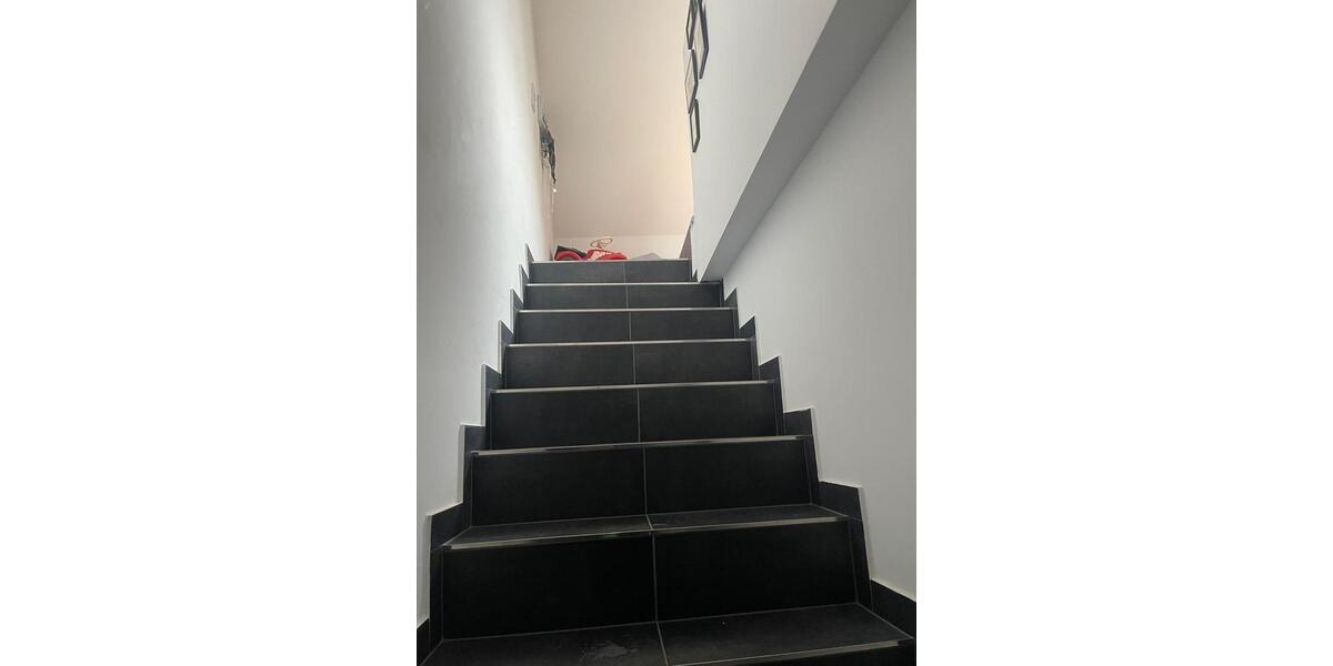 Dachgeschoßwohnung Altenstadt - 3 Zimmer, 132 m&sup2;, 1.100&euro; | Angebot:24802474