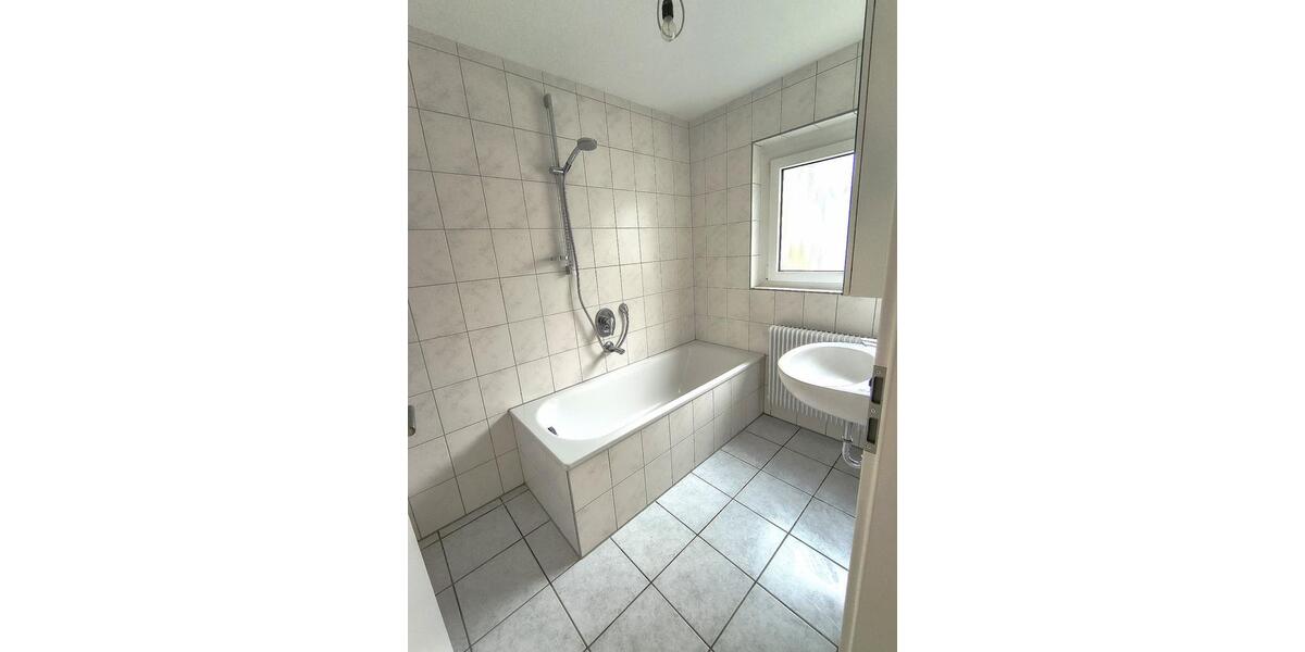 Erdgeschoßwohnung Weil Im Schönbuch - 3.5 Zimmer, 84 m&sup2;, 1.050&euro; | Angebot:25993633