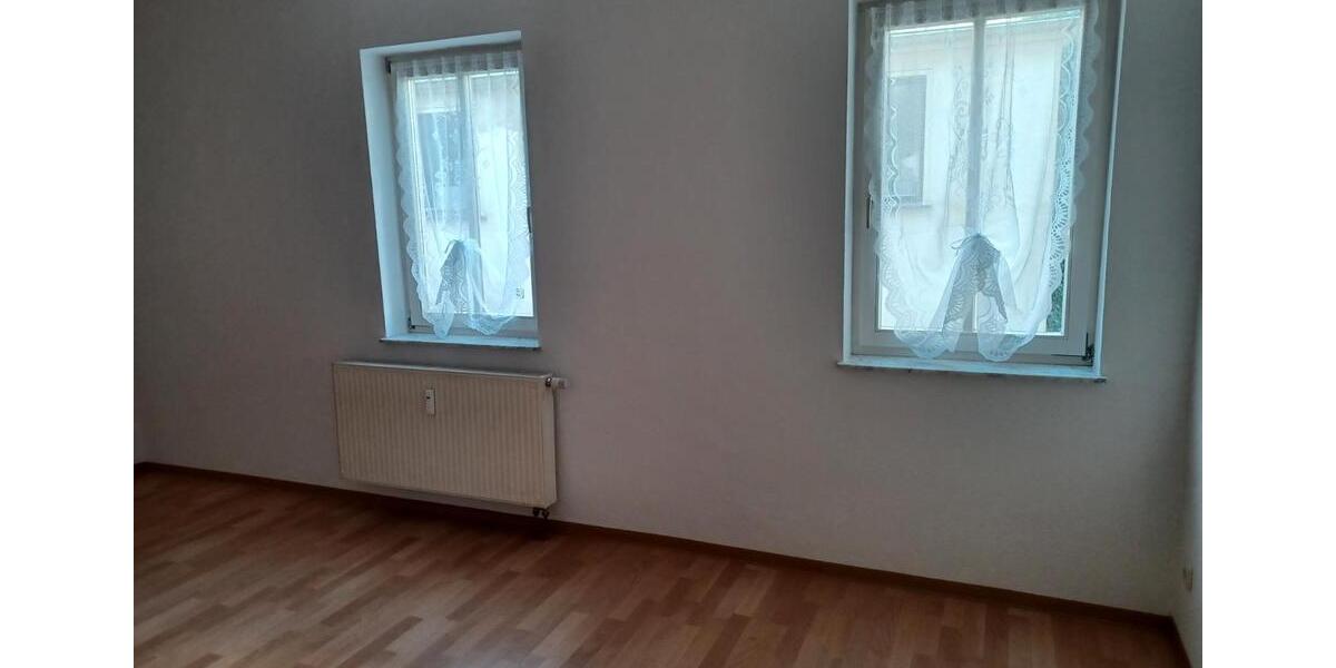 Etagenwohnung Altenburg - 2 Zimmer, 45 m&sup2;, 320&euro; | Angebot:26699996