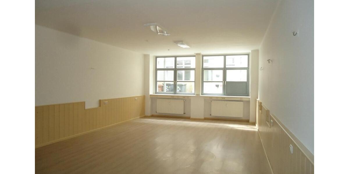 Gewerbeobjekt Naumburg (Saale) - 650&euro; | Angebot:26090042