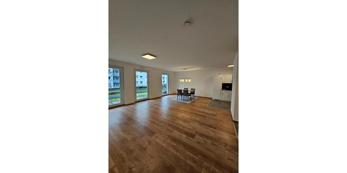 Hochparterre Steinbach (Taunus) - 2 Zimmer, 67 m&sup2;, 1.200&euro; | Angebot:24730504