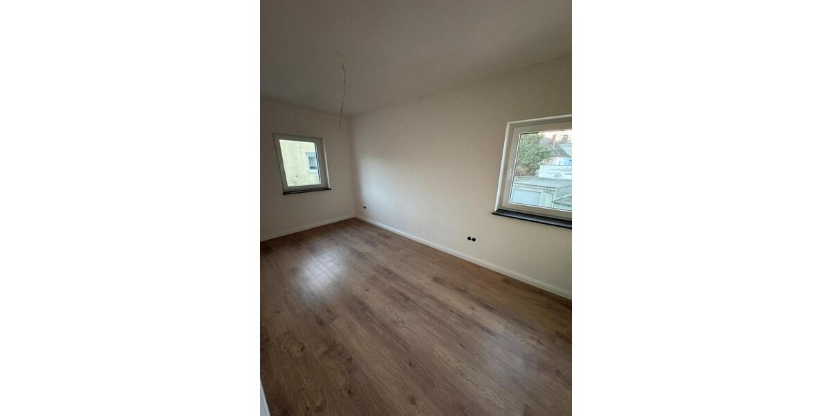 3-Zimmer-Wohnung – Kern saniert – Balkon – Fußbodenheizung 3 zimmer