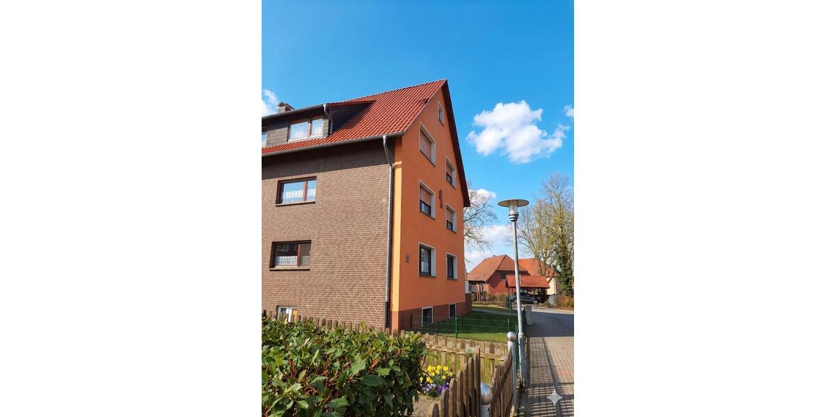 Dachgeschoßwohnung Edemissen - 3 Zimmer, 62 m&sup2;, 465&euro; | Angebot:26301958