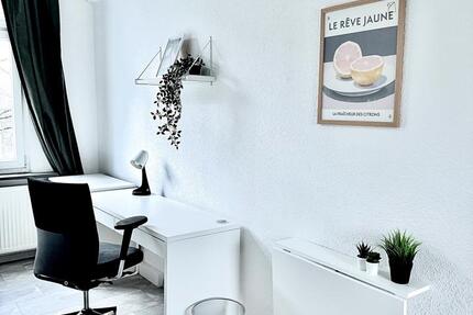 Wohnen auf Zeit Essen Huttrop - 5 Zimmer, 120 m&sup2;, 550&euro; | Angebot:25230036