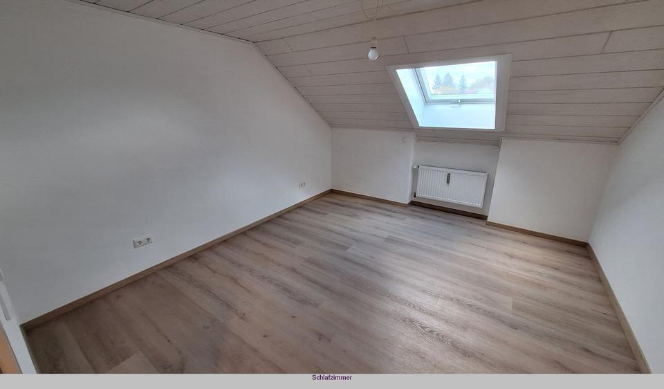 Dachgeschoßwohnung Straubing - 2.5 Zimmer, 45 m&sup2;, 450&euro; | Angebot:24548644